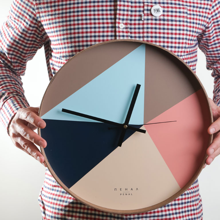 Cozy Living - large, contemporary wall clock, close up view from the hand