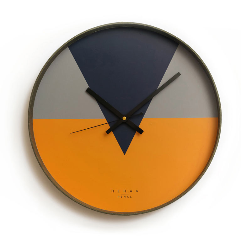 The Great Gray Wall Clock